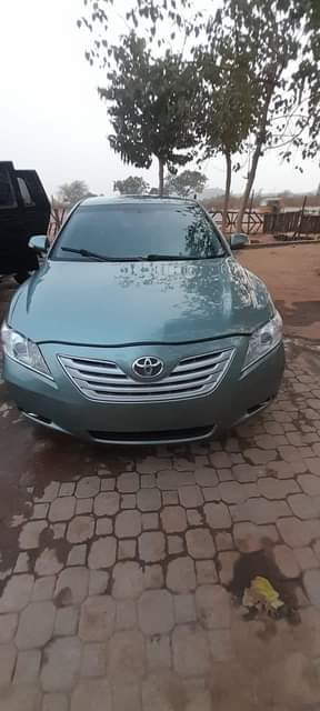 A picture of D super neat Camry 2008 model untampered engine and gear