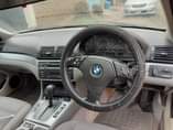 A picture of BMW 318i