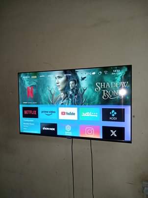 A picture of Smart tv 43 inch Tsh 400 000 fixed 0742909858 Dar