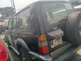 A picture of Toyota Land Cruiser Pardo 99