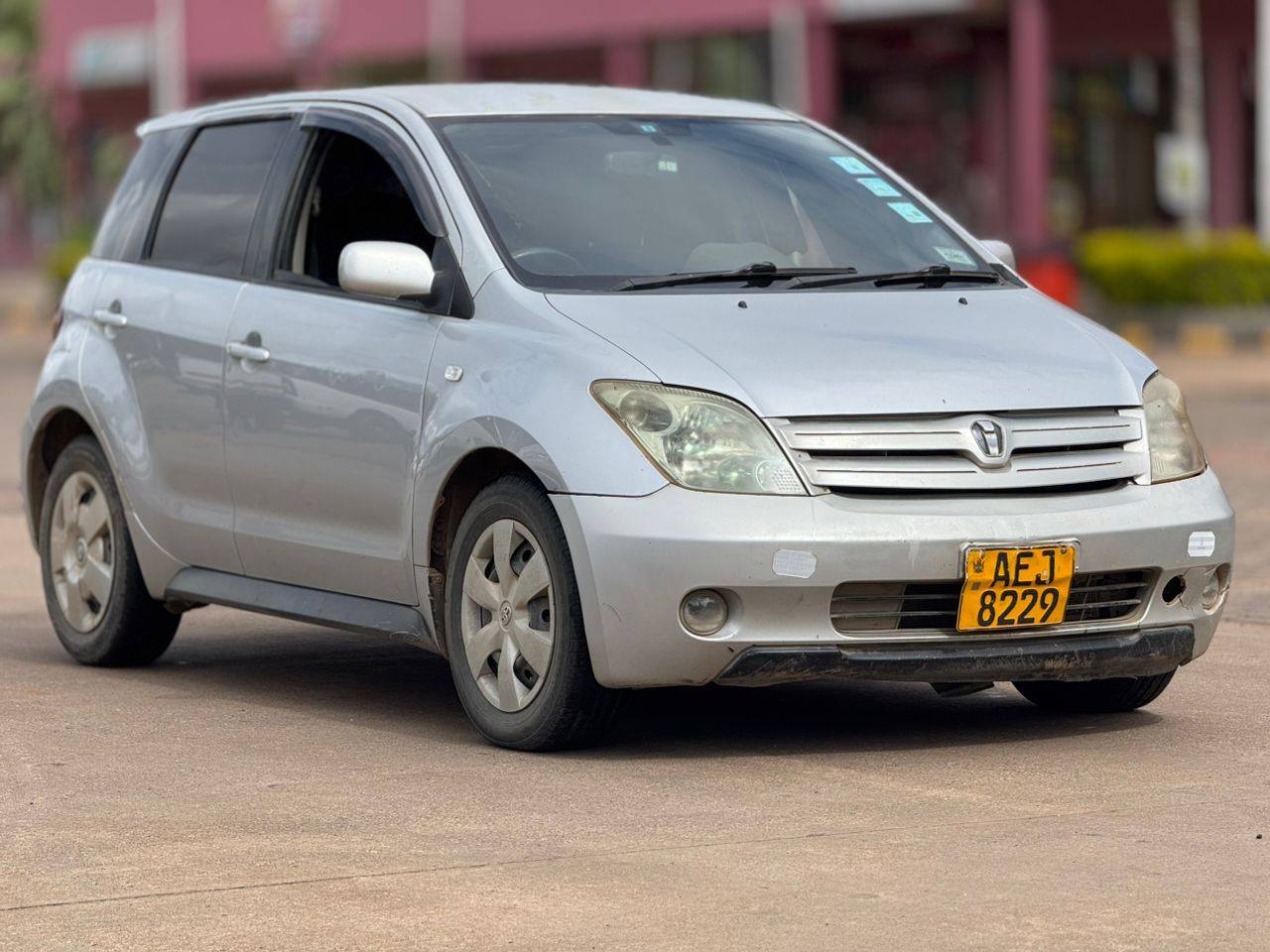 used toyota ist