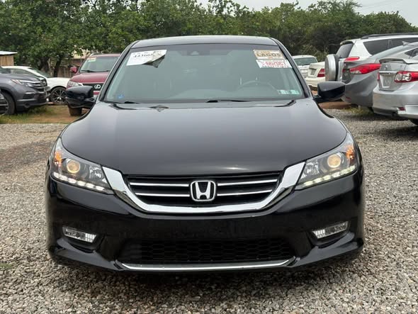 A picture of HONDA ACCORD EXL 2013 TOKS DIRECT BELGIUM 13 9 Million