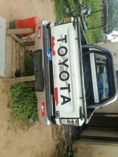 used toyota hilux