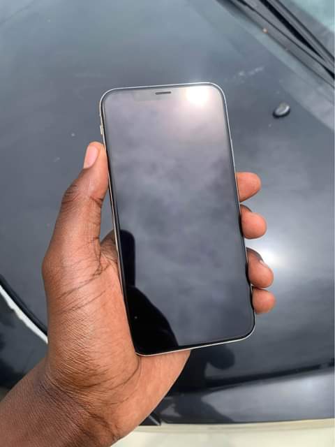 A picture of iphone X