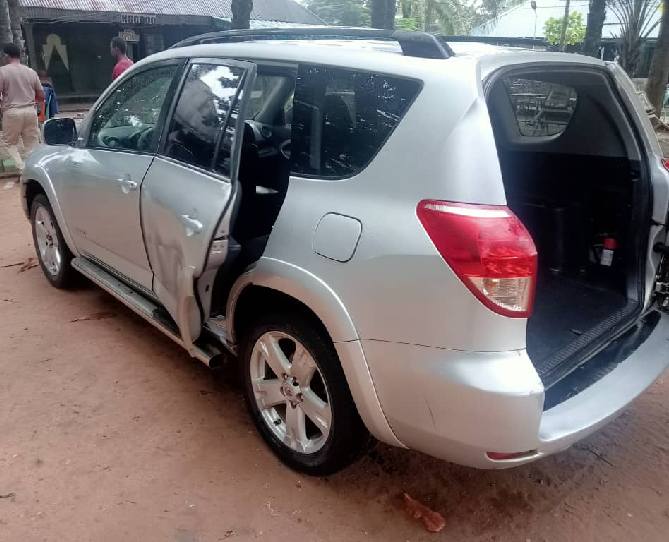 A picture of TOYOTA RAV 4