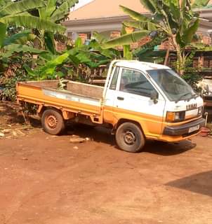A picture of Toyota lite ace
