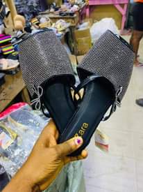 A picture of Female slippers