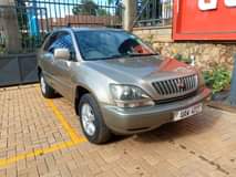 A picture of Toyota Harrier 17 5m 2 2cc
