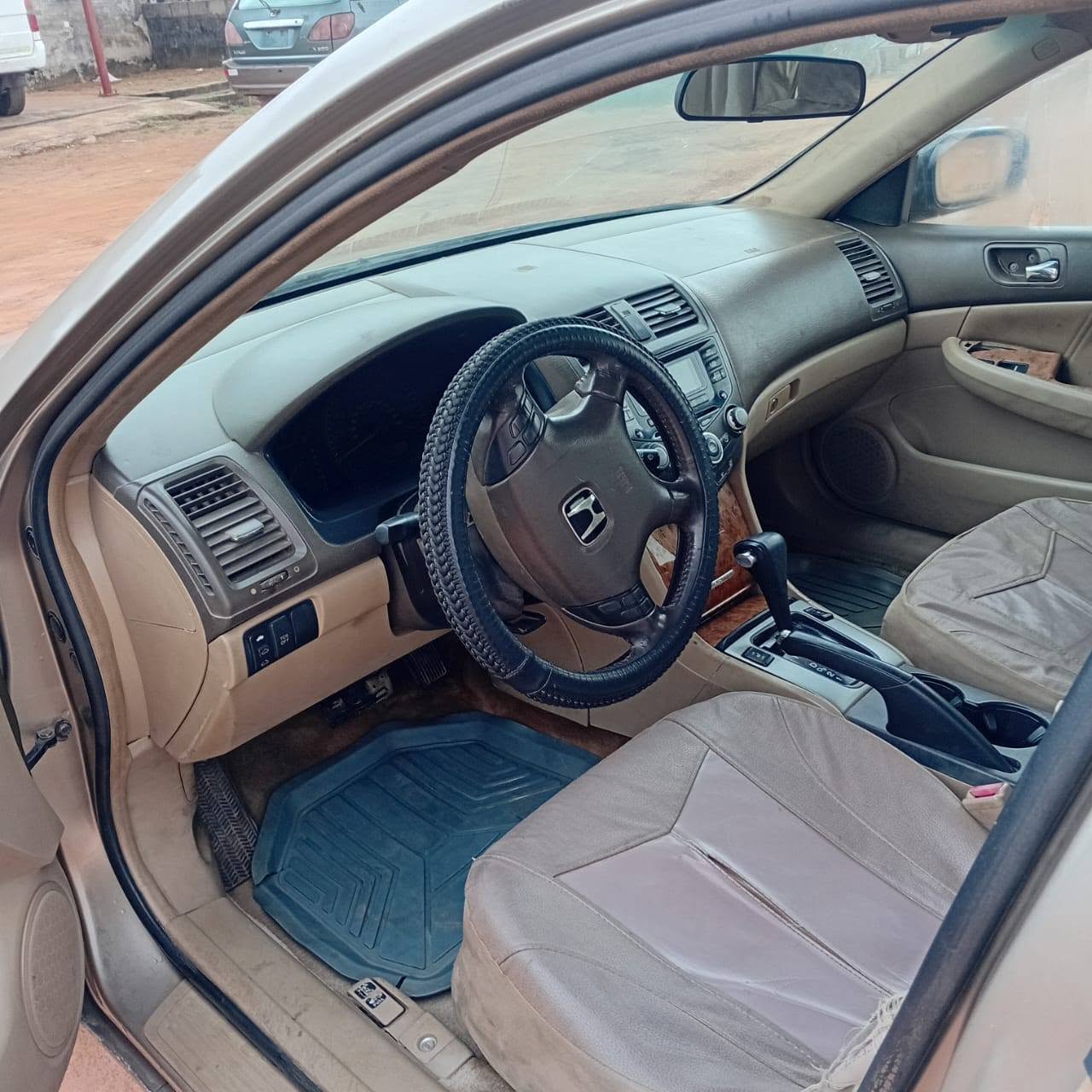 A picture of Honda Accord 2004 For sale
