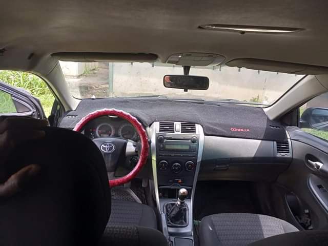 A picture of Corolla 012 manual