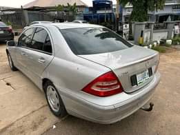 A picture of Less than a year Used Mercedes Benz C200 Kompressor Reverse