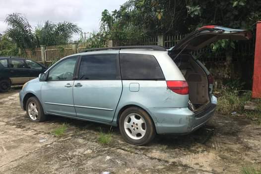 A picture of Toyota sienna 08 GEAR 3 delayed