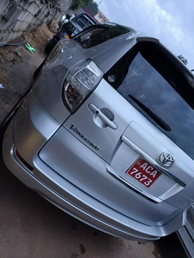 A picture of Toyota Vanguard on Sale Very Excellent condition or whatsapp 0751559193