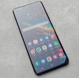 A picture of Samsung S21 ultra 5G 40 Discount Storage 512GB internet 5G