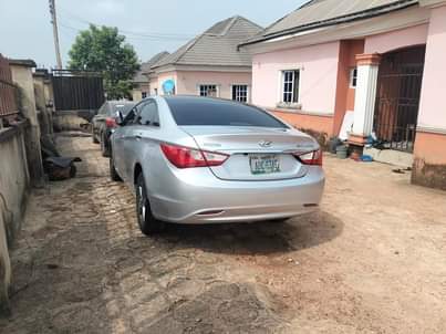 A picture of Clean 2012 Hyundai sonata