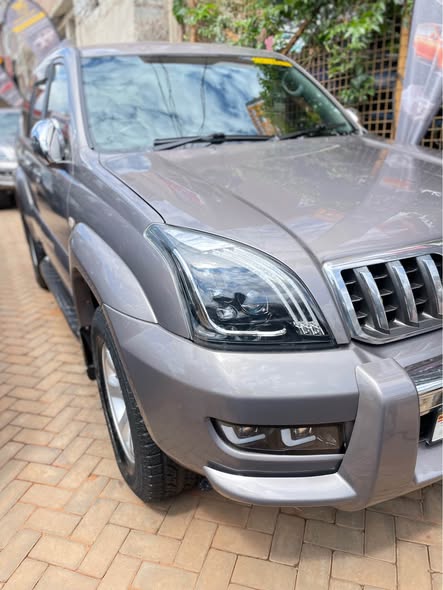 A picture of Land Cruiser Prado TX