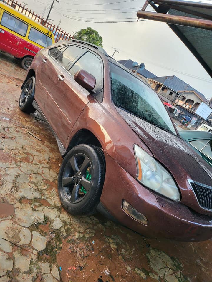 A picture of Distress sale Clean Rx350 small body buy and Drive for