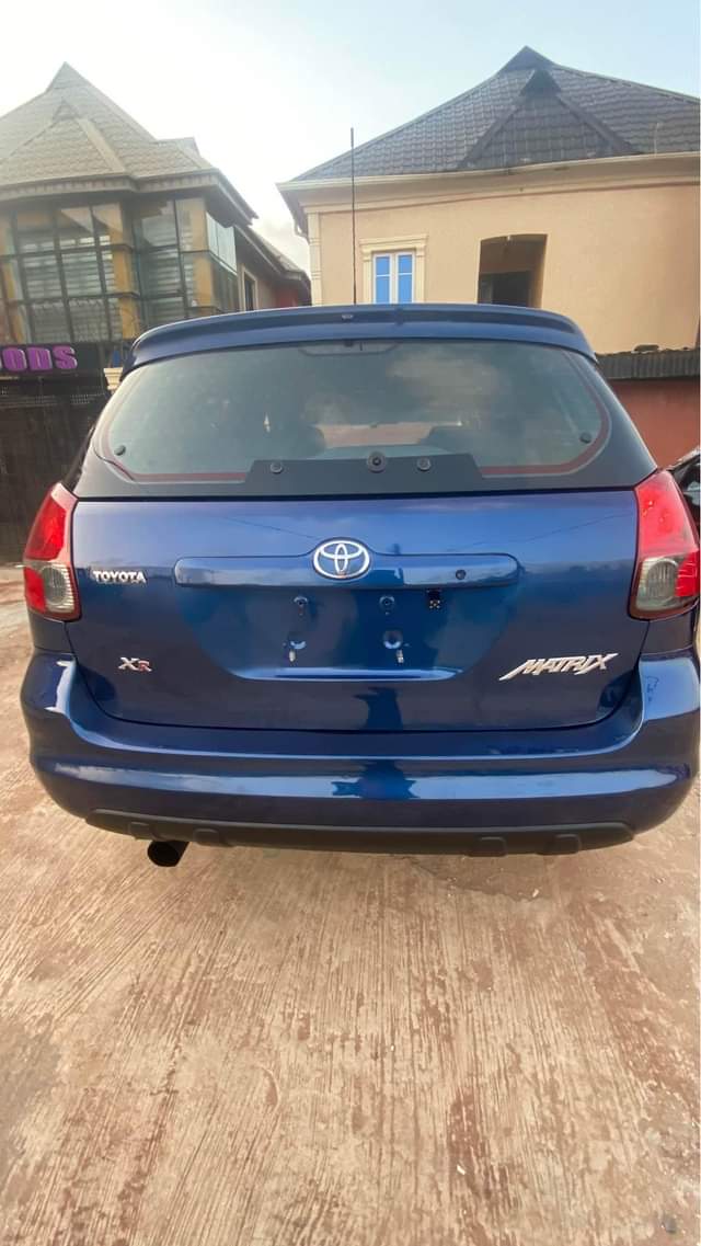 A picture of Neatly Used Toks standard 2004 Model Toyota Matrix