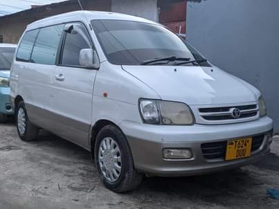 A picture of Noah Sr40