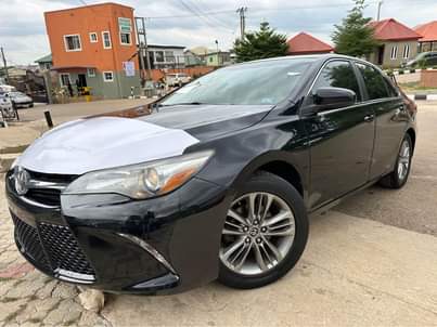 A picture of Toyota camry 2015 model