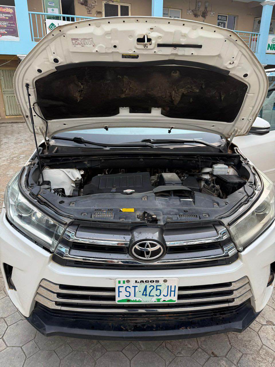 A picture of REGISTERED 2017 HIGHLANDER LIMITED EDITION WITH PANORAMIC ROOF