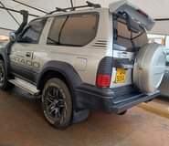 A picture of Toyota land cruiser tx short Diesel engine Auto transmission Price