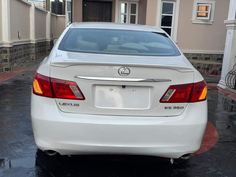 A picture of WOW Lucky for the buyer This is premium standard lexus