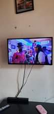 A picture of Sky 32 inches free to air