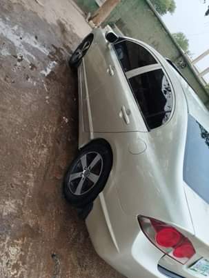 A picture of Honda civic 2007 at 1 8m