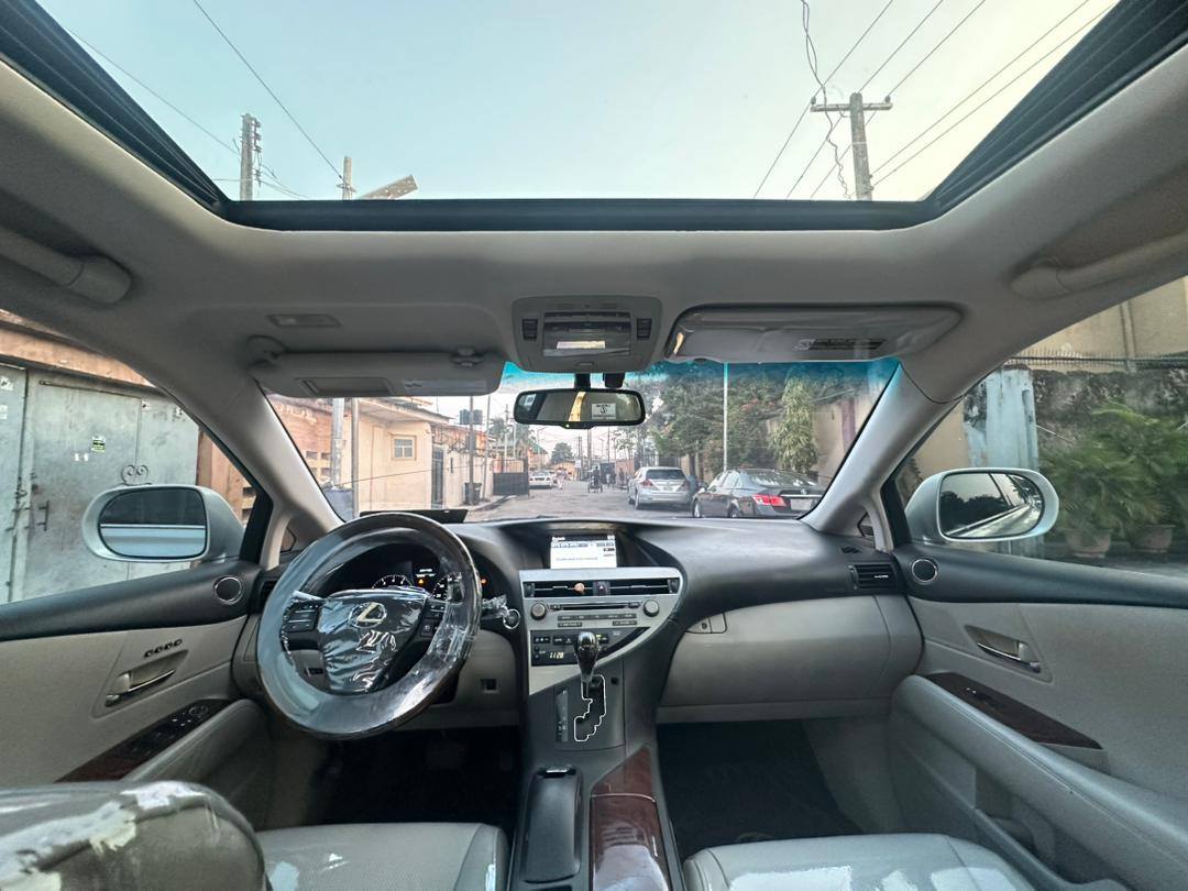 A picture of Registered 2012 2015 Lexus RX 350 full option