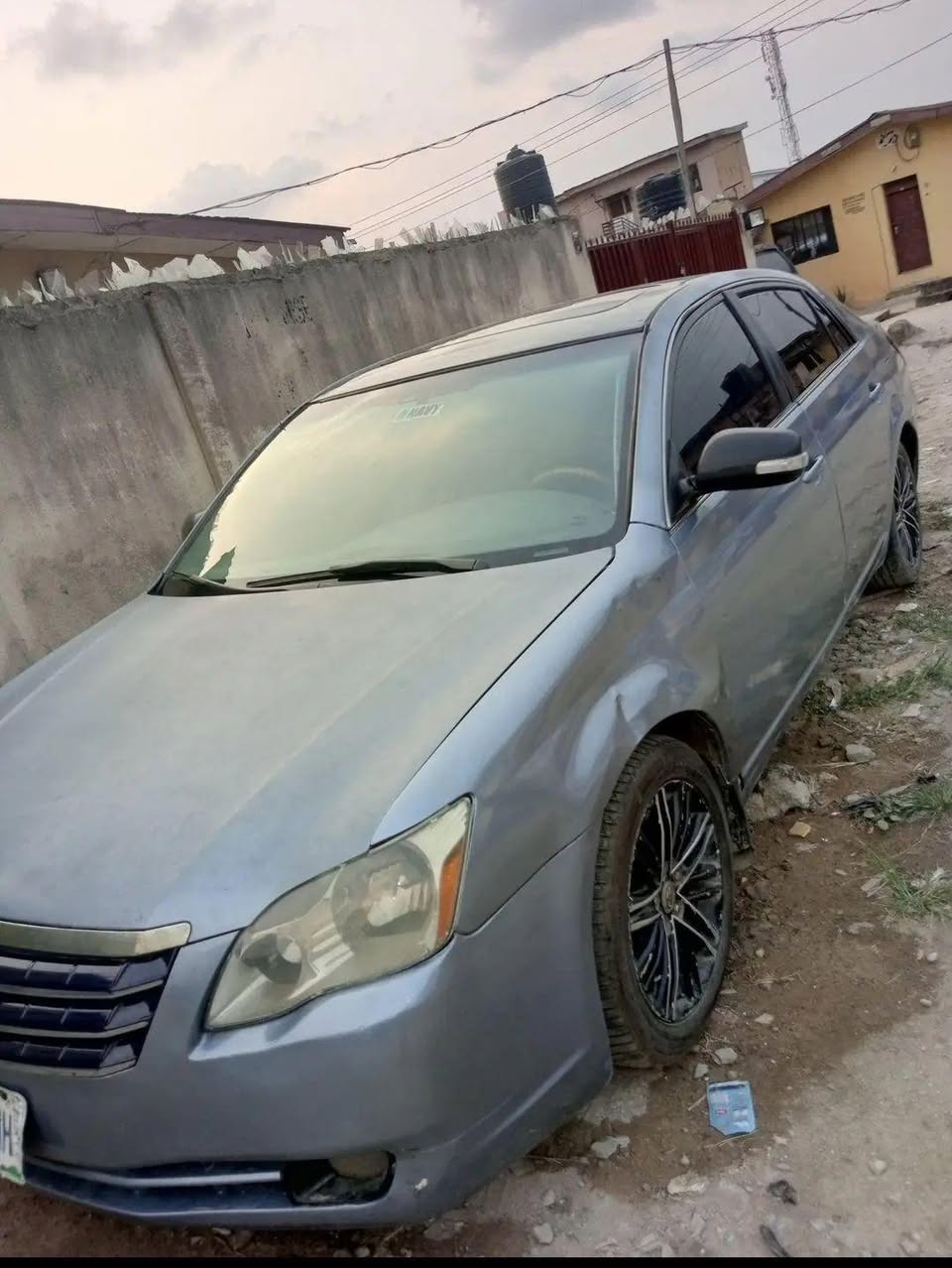 A picture of 2008 Toyota avalon