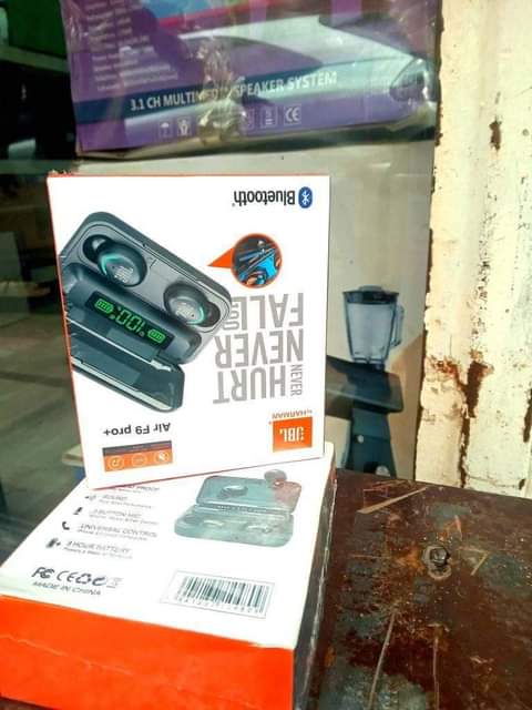 A picture of Jbl pods tws