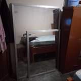 A picture of Kiti and vioo chagua hapo nikupe bei
