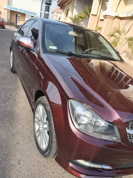 A picture of Mercedes Benz c300