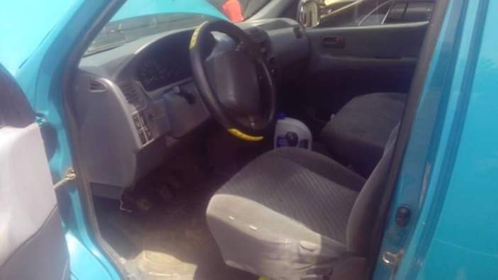 A picture of Toyota hiace bus. Nigerian used neat like tokunbo. Perfectly working