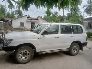 A picture of Land cruise for sell