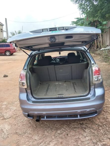 A picture of Toyota matrix