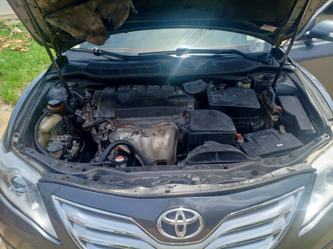 A picture of 5.8m Toyota Camry 2010 model 4 plugs venza engine with