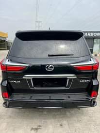 A picture of Lexus LX570 2021 Model