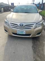 A picture of Extremely clean 2011 Toyota Camry with sound Venza engine and