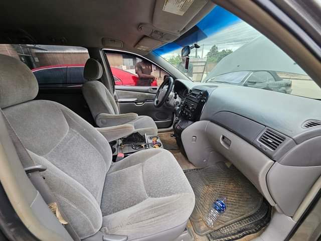 A picture of Registered 2005 Toyota sienna