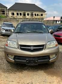 A picture of 04 Acura MDX