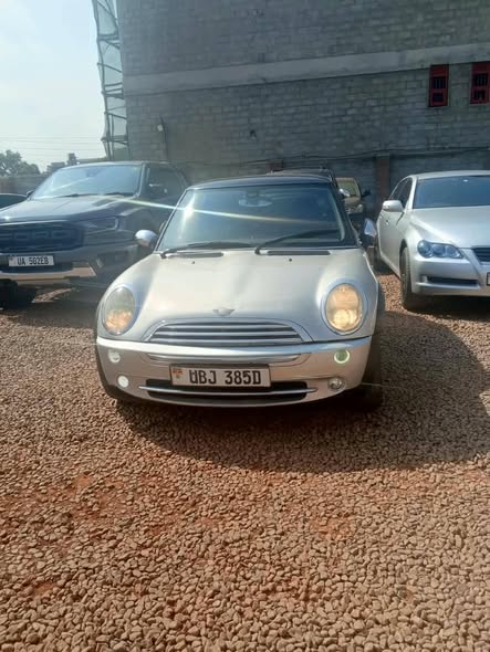 A picture of Mini Cooper 2010