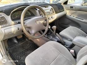 A picture of Very neat 04 Toyota Camry big daddy Untempered 4 plugs