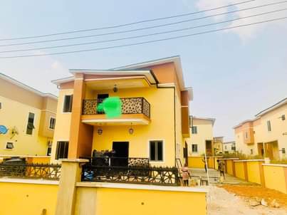 A picture of House at Ibadan estate