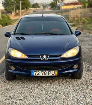 A picture of 206 for sale buy and drive everything work y