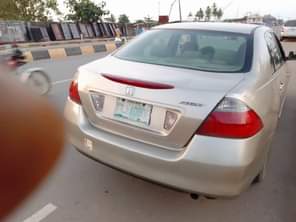 A picture of Clean 2007 Honda DC buy and traveling clean in and