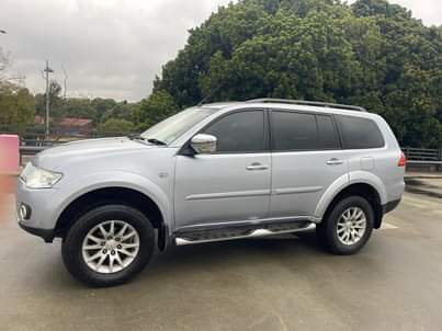 used mitsubishi pajero