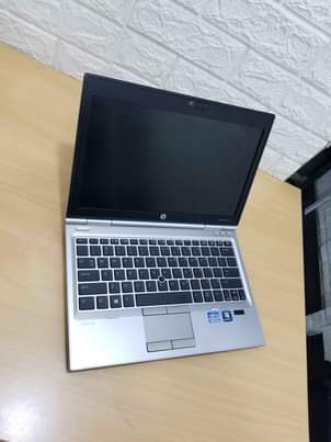 A picture of Hpelitebook 2570 Ram 8gb Hdd 500gb Core 5 Prosocery 2.60