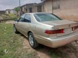 A picture of 2001 Toyota Camry envelope